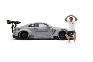 Nissan GT-R (R35) W/ Liberty Walk Body kit 2.0 2024 mit Figur - S1805821  Solido 1:18 Metallmodell